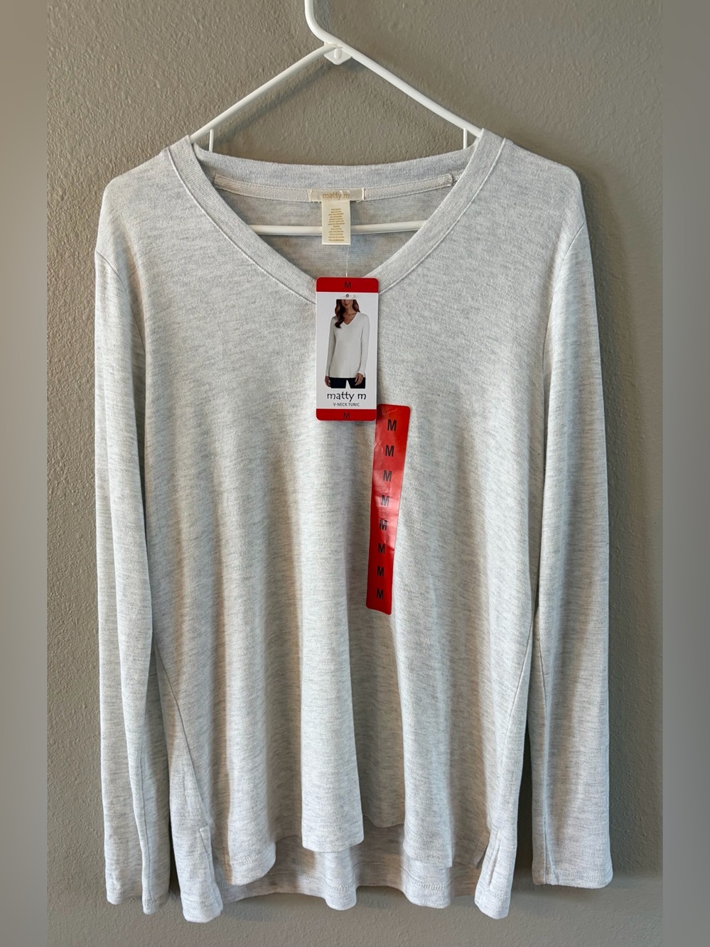 👚NWT-Matty M Women’s Light Heather Gray V-Neck Long Sleeve Tunic